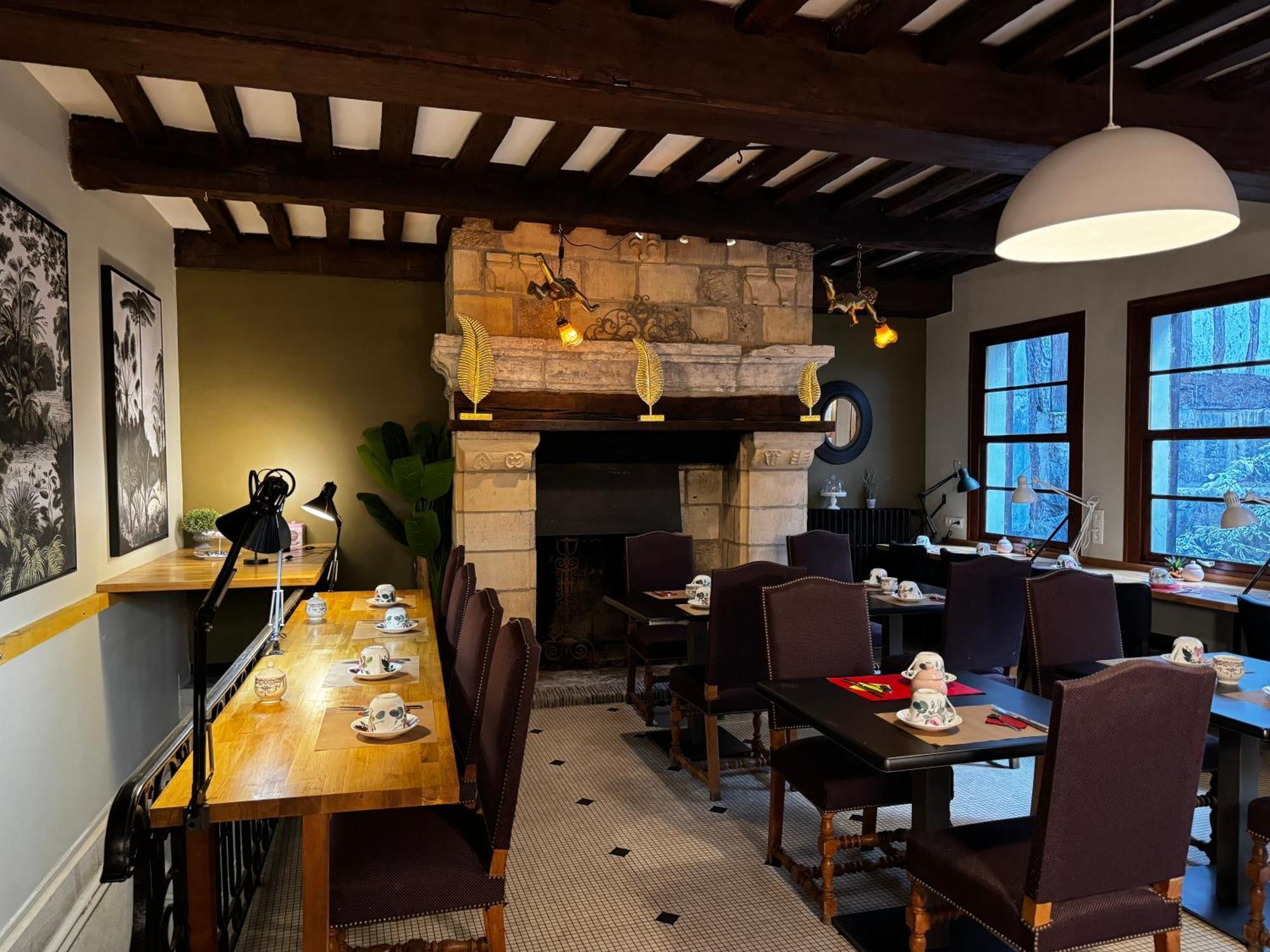 Hotel De La Cathedrale รูออง ภายนอก รูปภาพ